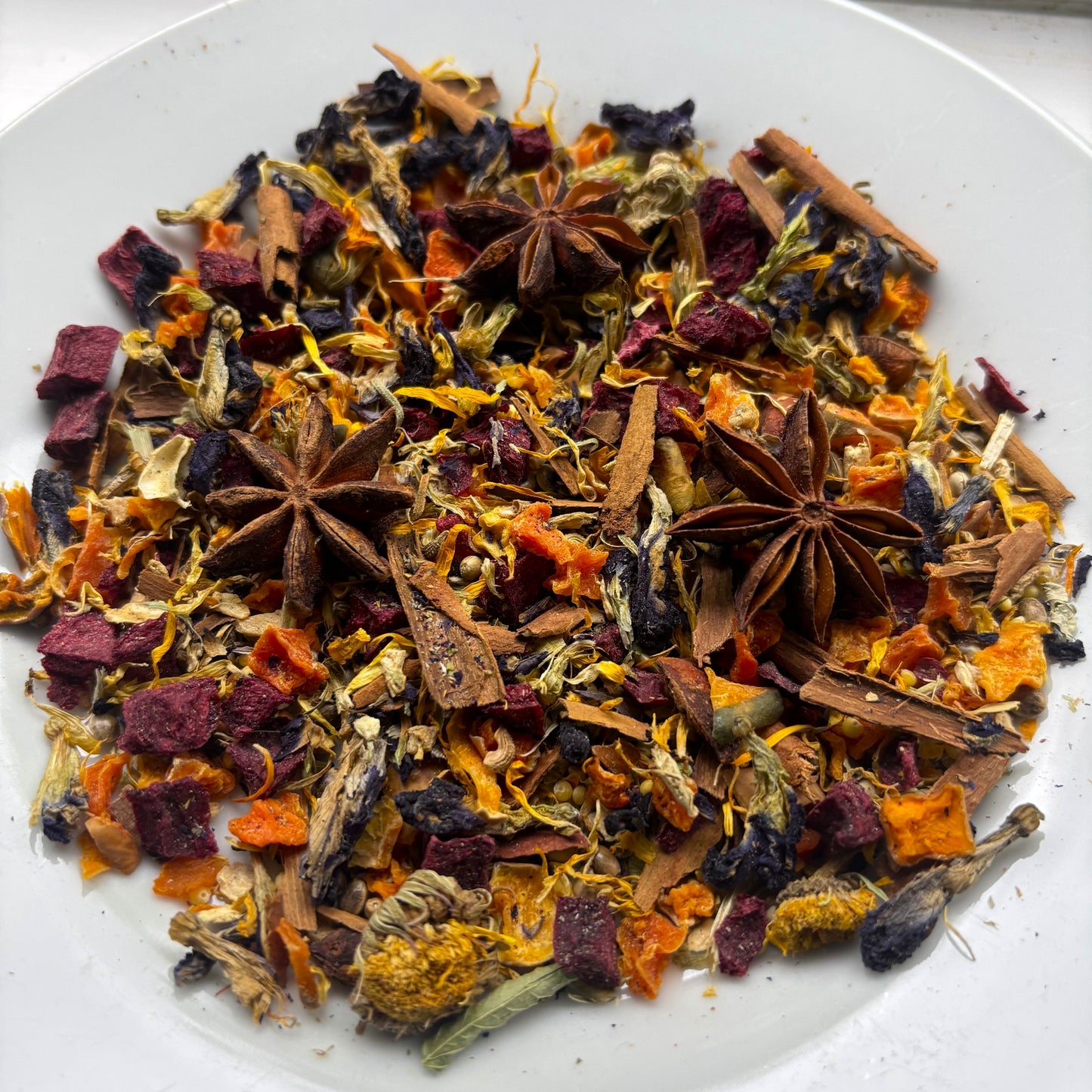 Parrot Foraging Mix: Spooky Season - Limited Edition 125g - Best Behaved Birds